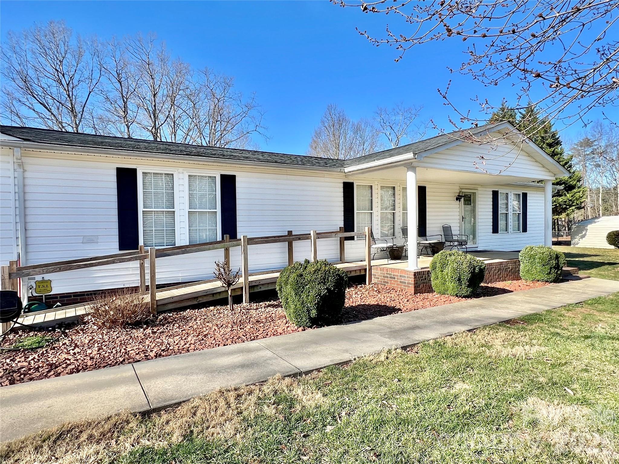 214 Heritage Circle Taylorsville NC 28681