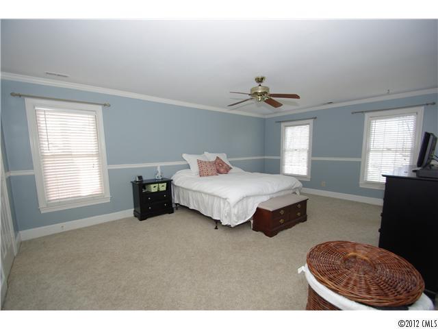 5201 Hillingdon Road Charlotte NC 28226