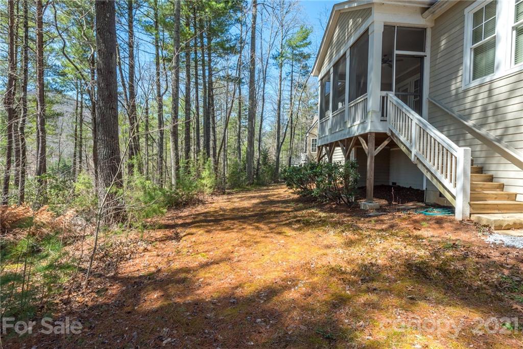 11 Pine Knot Loop Fairview NC 28730