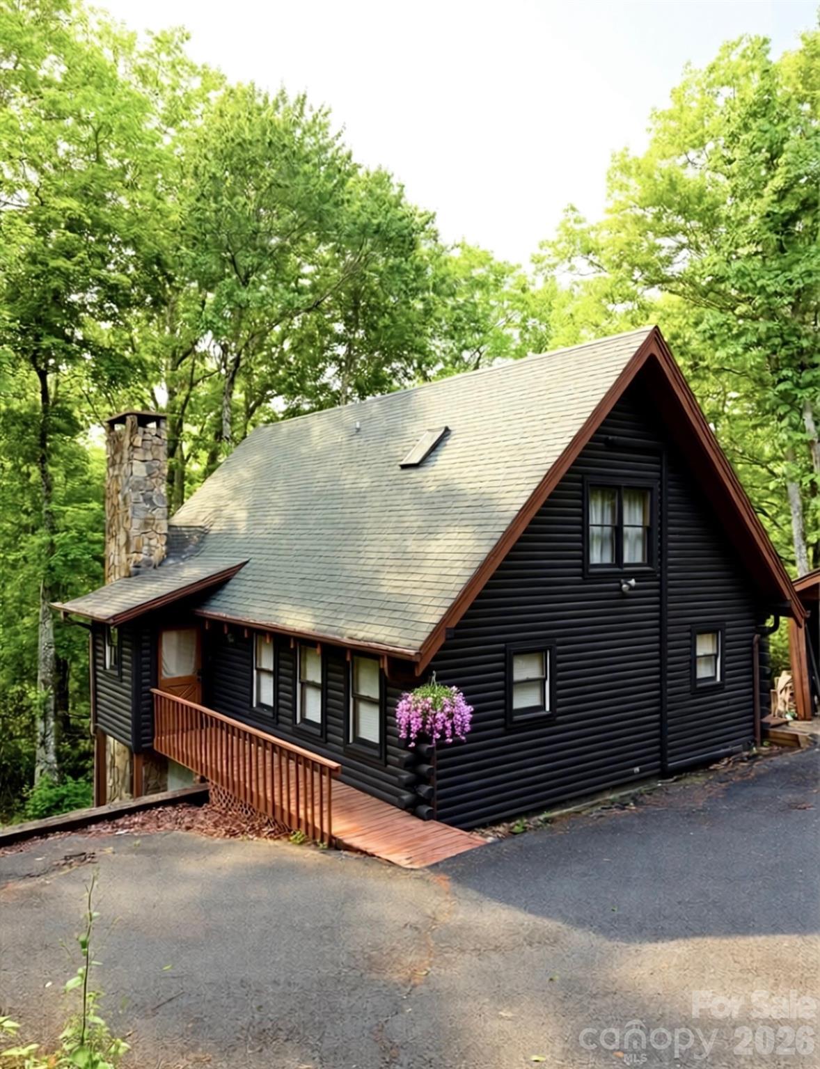 89 Woodcliff Loop Newland NC 28657