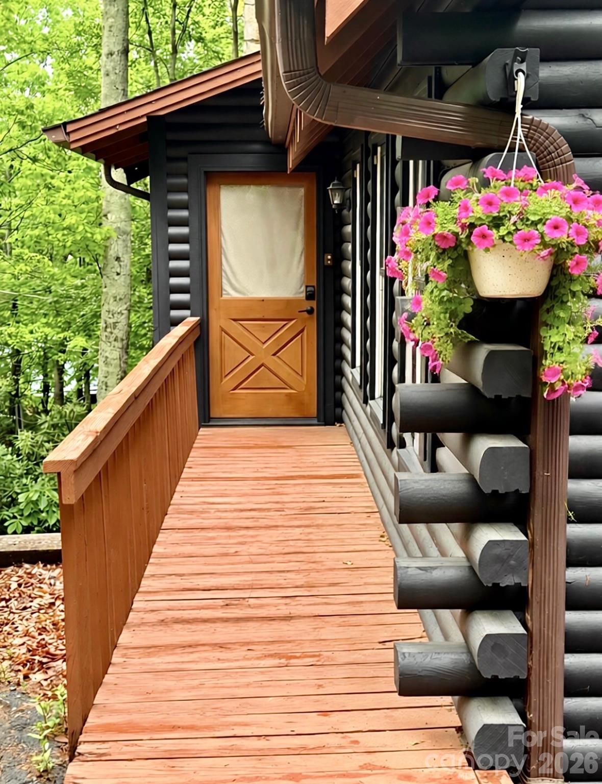 89 Woodcliff Loop Newland NC 28657