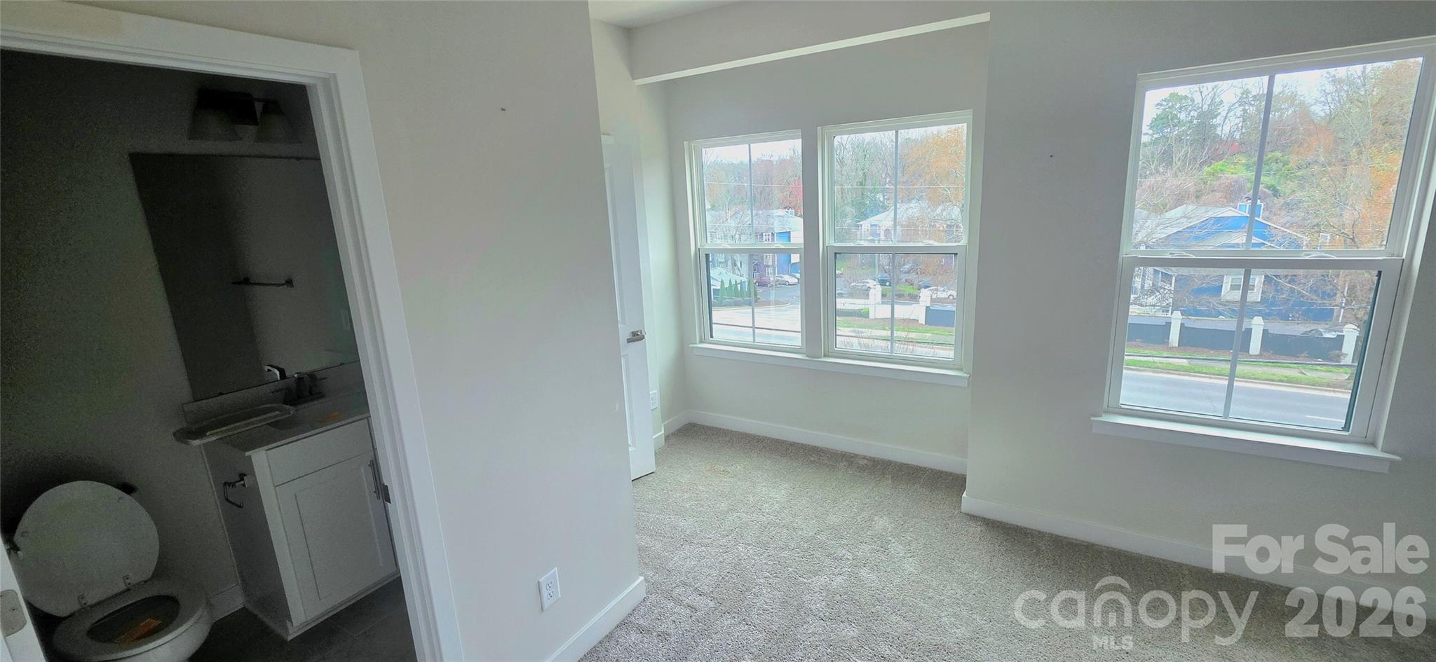 960 Broad River Lane Charlotte NC 28211