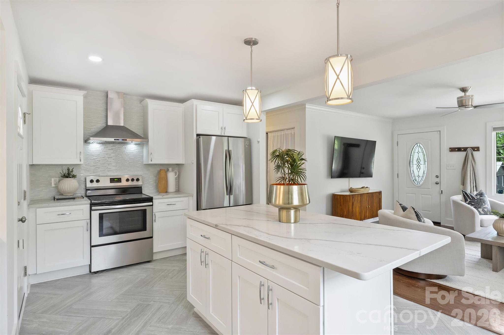 2314 Crestview Drive Charlotte NC 28216