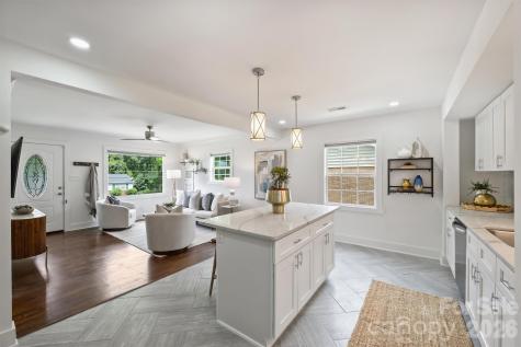2314 Crestview Drive Charlotte NC 28216