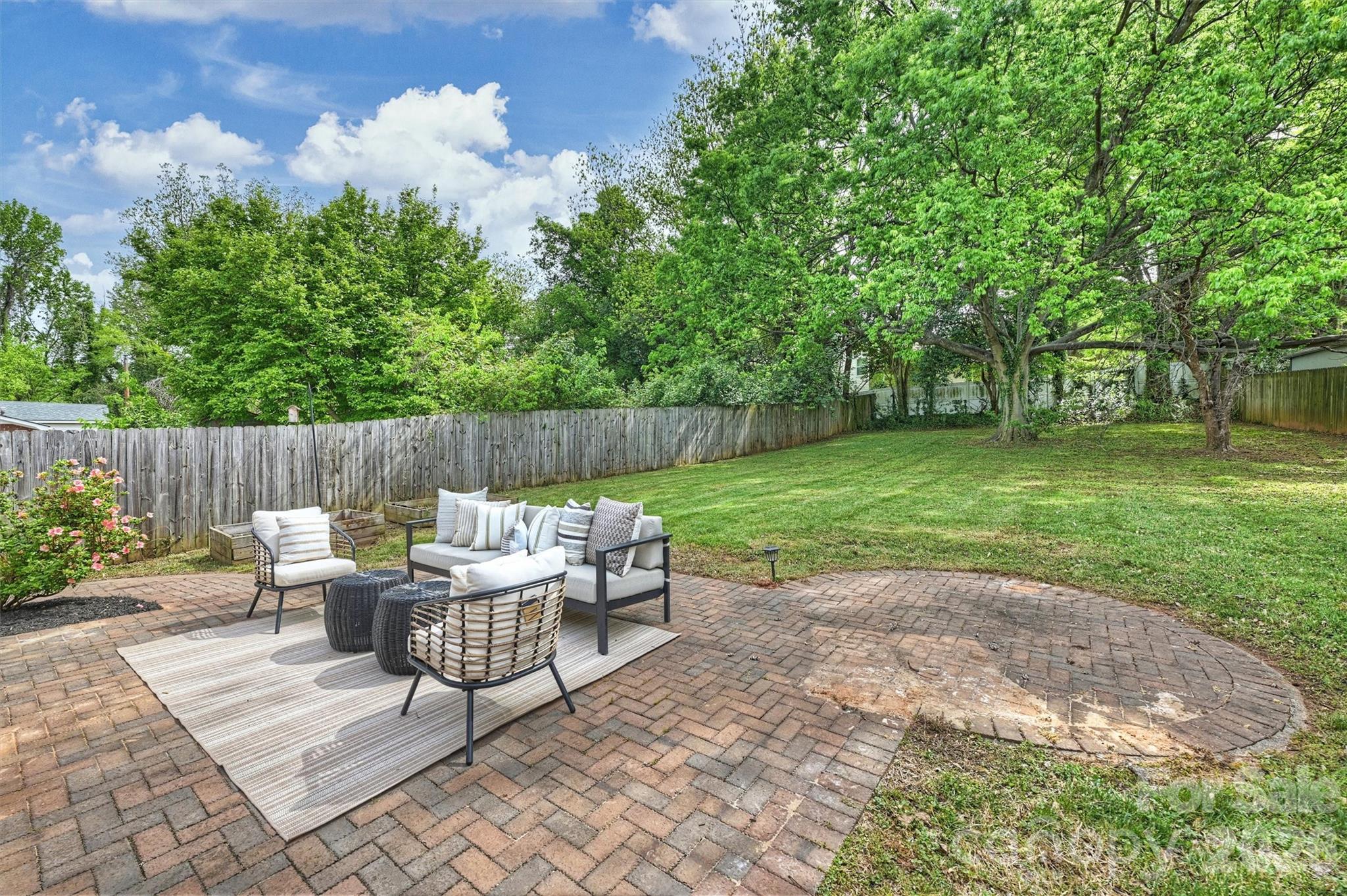 2314 Crestview Drive Charlotte NC 28216