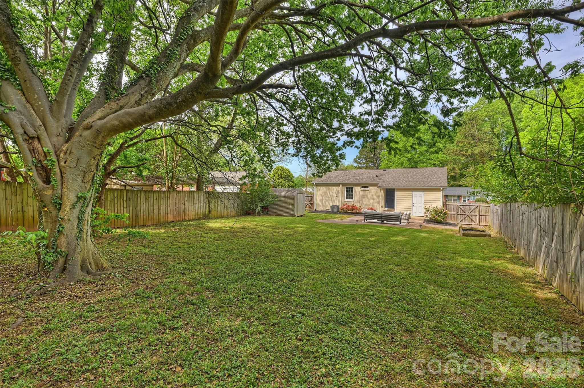 2314 Crestview Drive Charlotte NC 28216