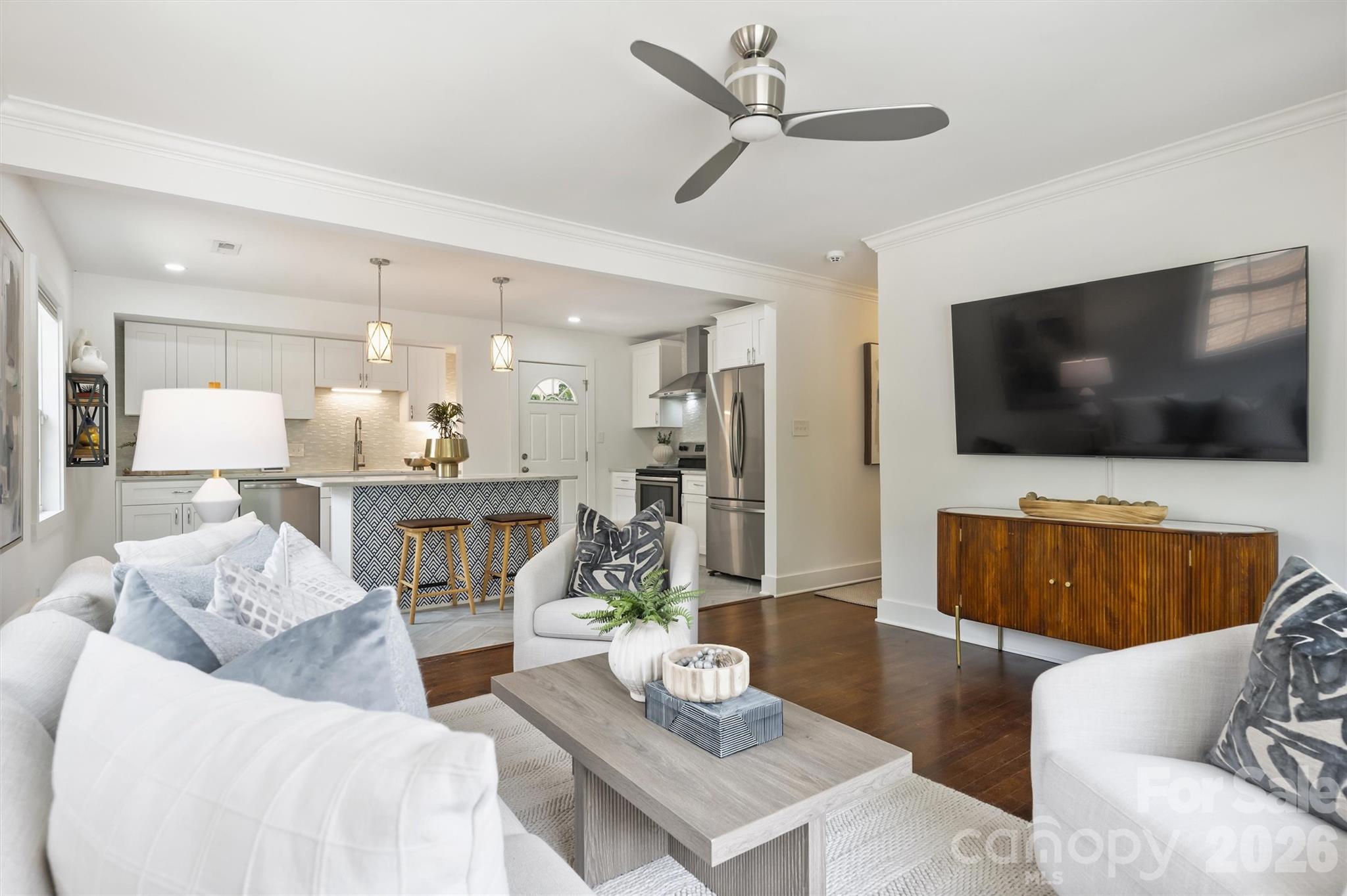 2314 Crestview Drive Charlotte NC 28216