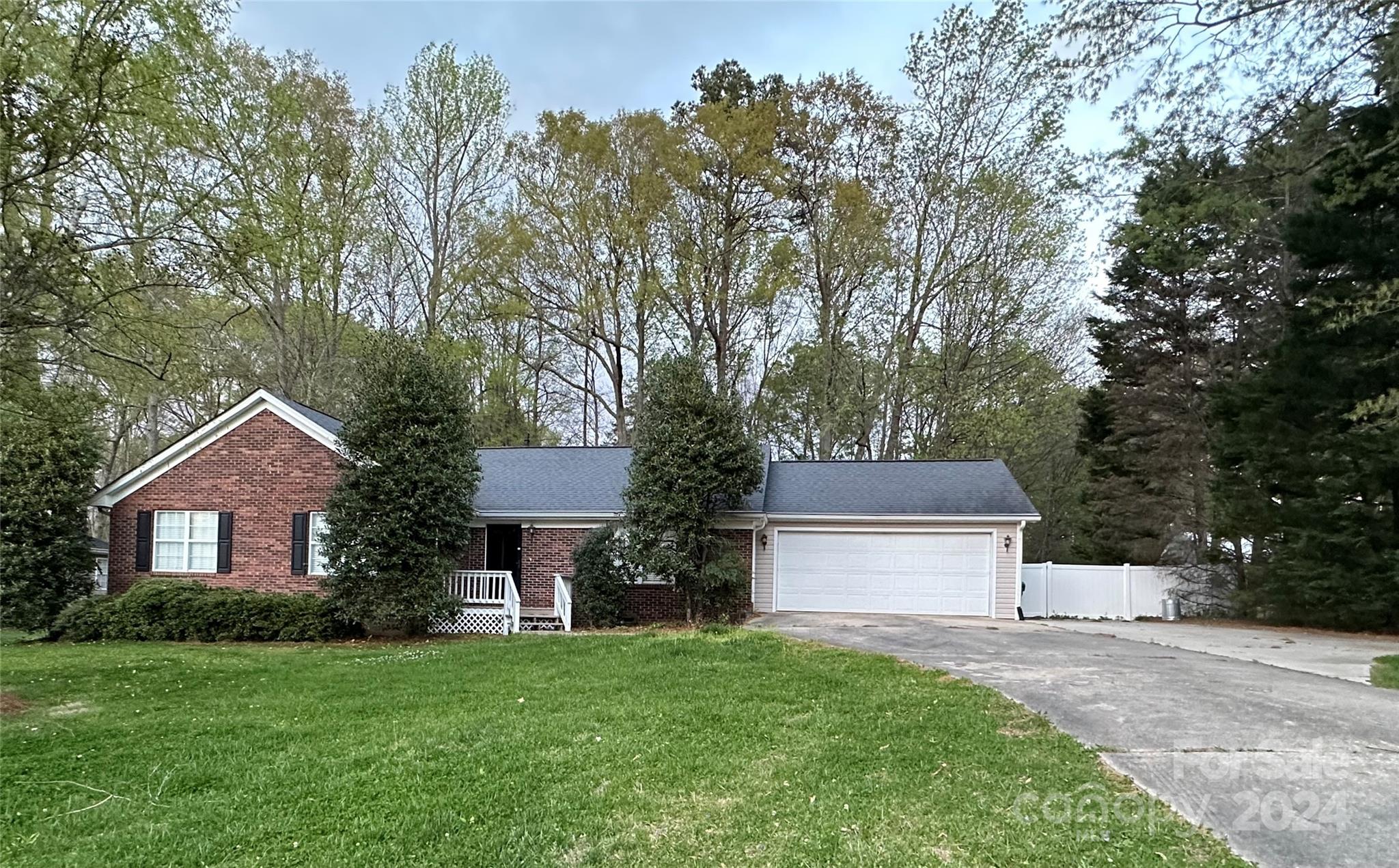 6301 Whitefield Court Harrisburg NC 28075