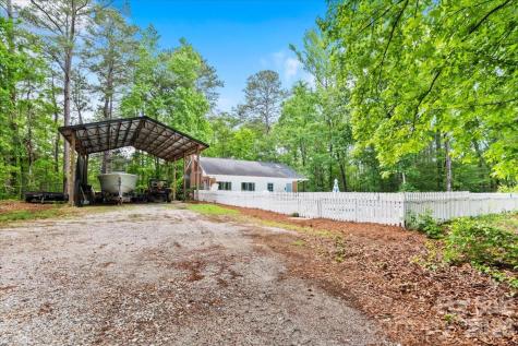 209 Fairway Road Cheraw SC 29520