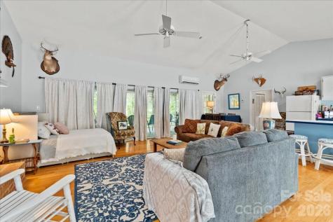 209 Fairway Road Cheraw SC 29520