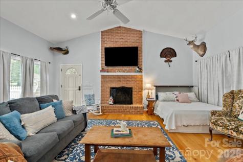 209 Fairway Road Cheraw SC 29520