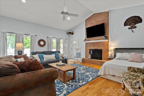209 Fairway Road Cheraw SC 29520