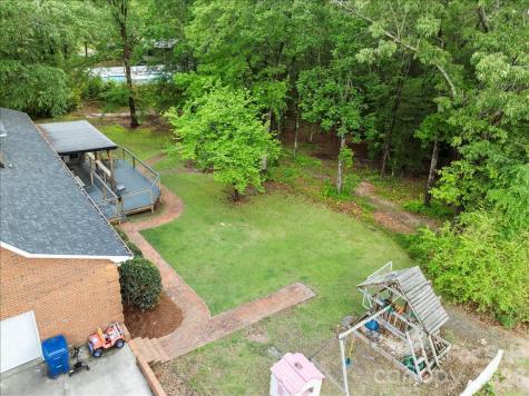 209 Fairway Road Cheraw SC 29520