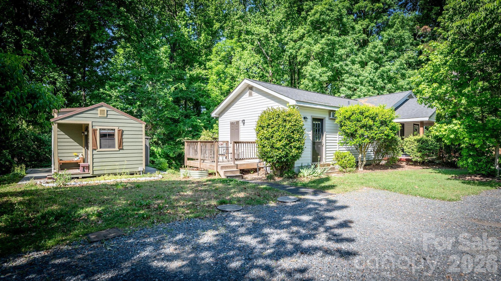 3828 Oakwood Road Charlotte NC 28269