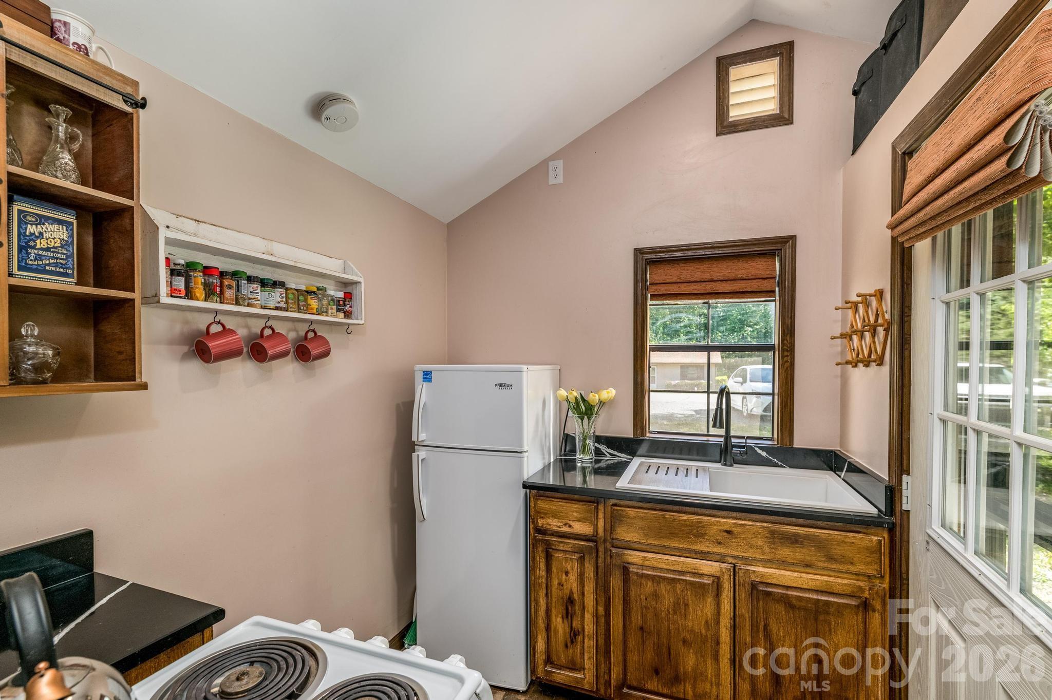 3828 Oakwood Road Charlotte NC 28269