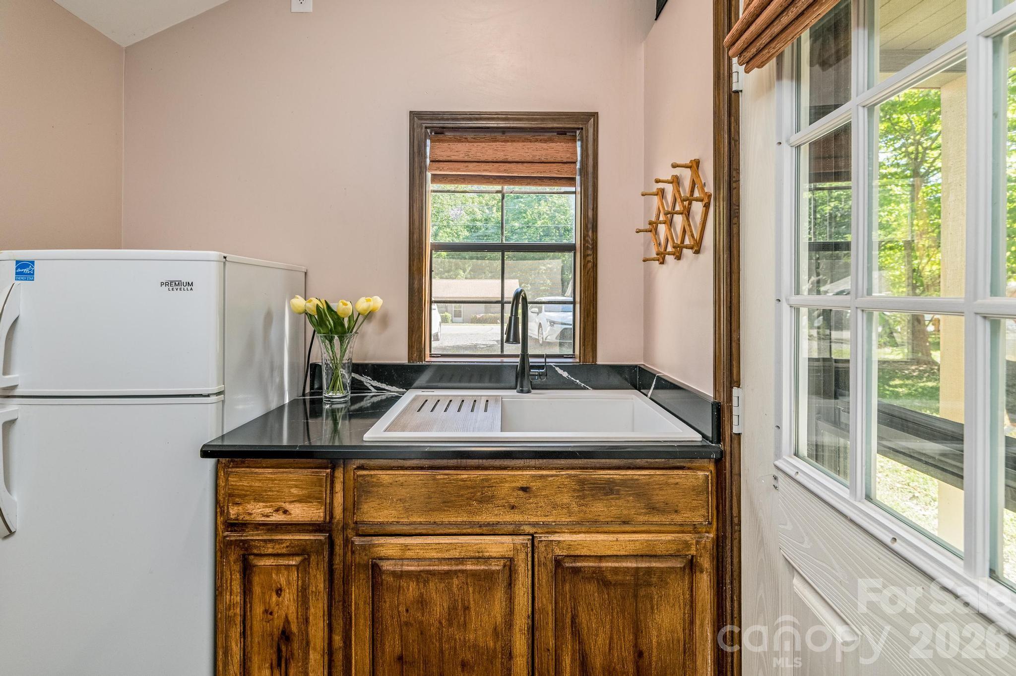 3828 Oakwood Road Charlotte NC 28269