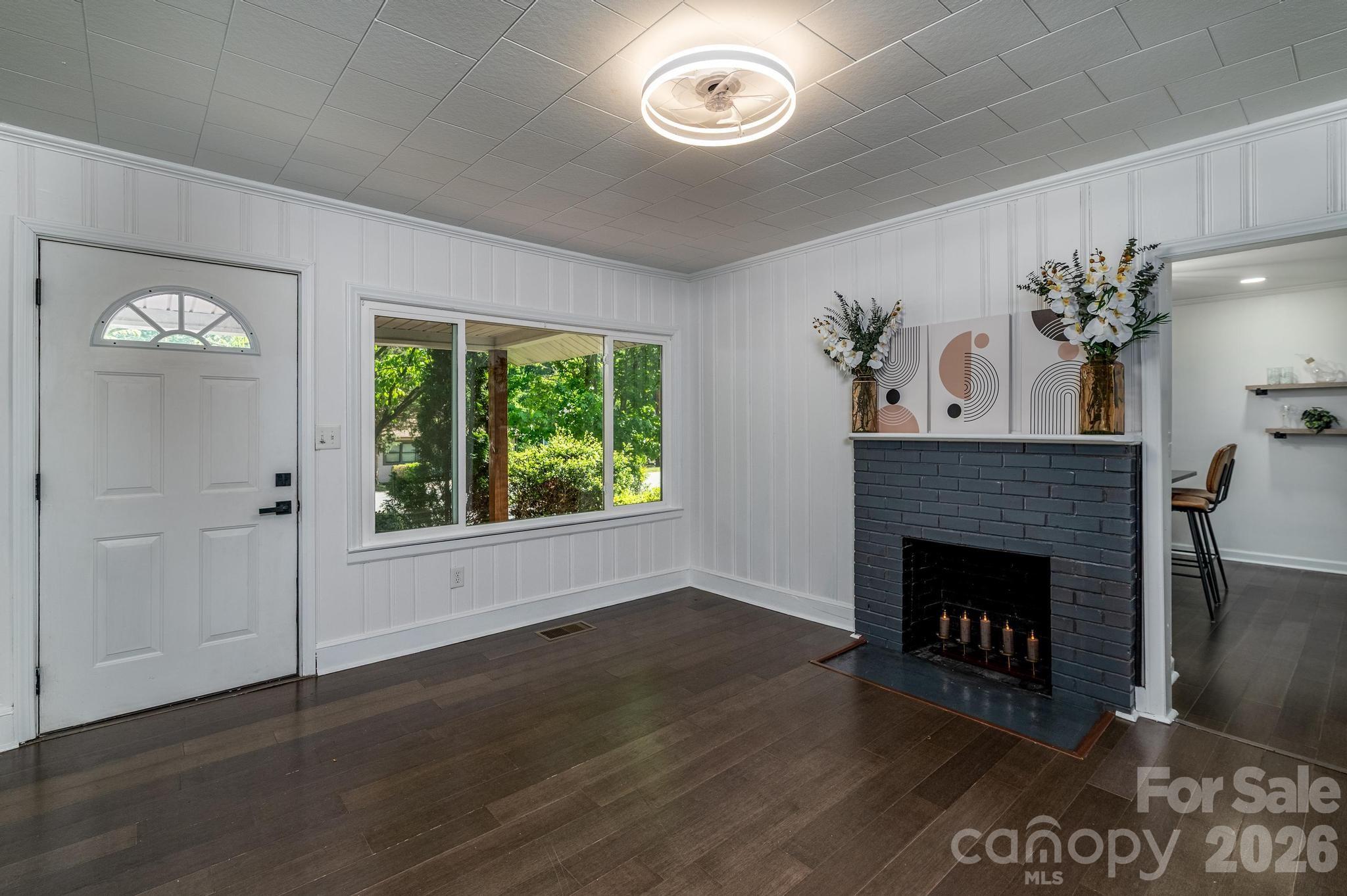 3828 Oakwood Road Charlotte NC 28269