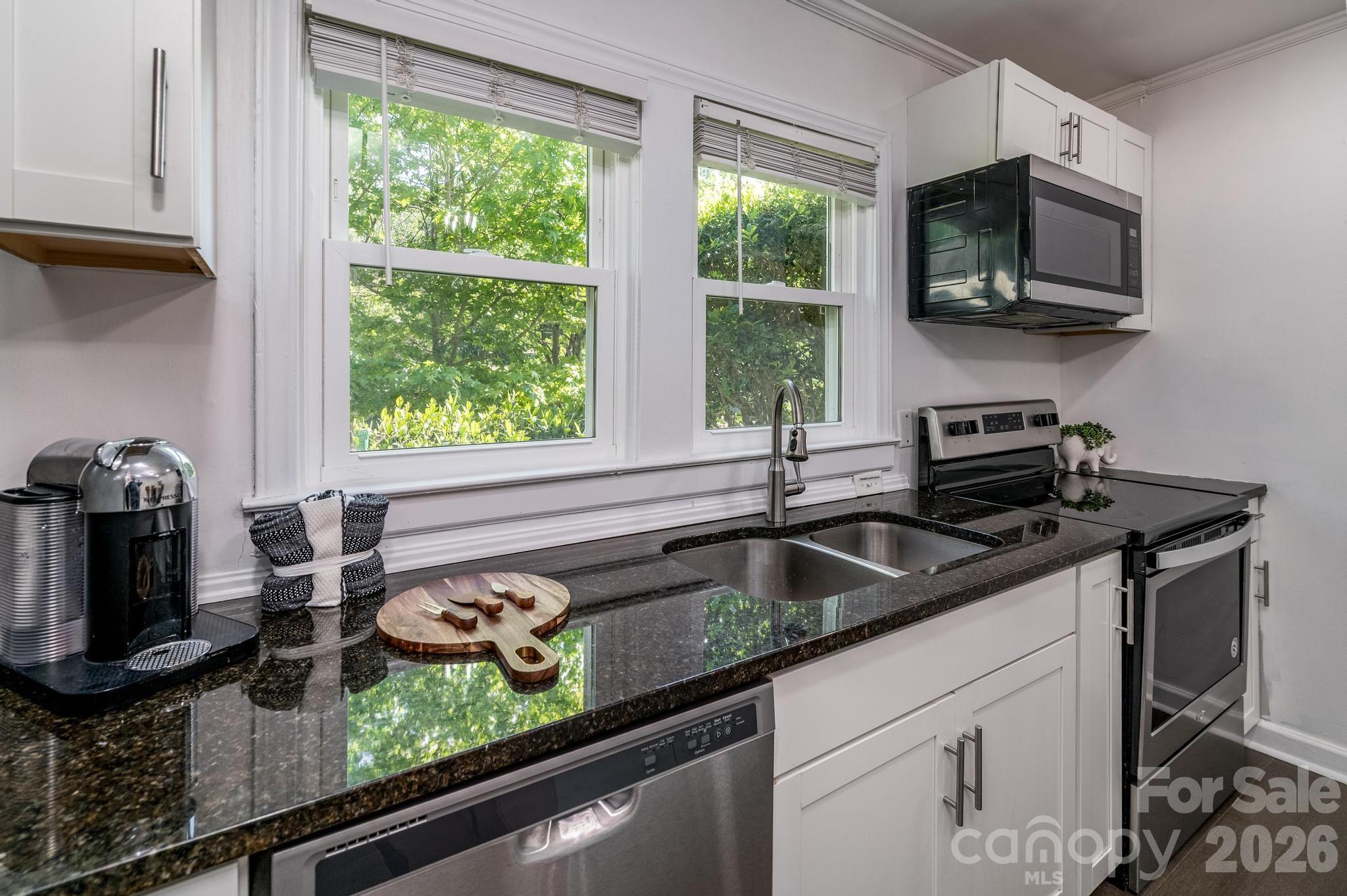 3828 Oakwood Road Charlotte NC 28269