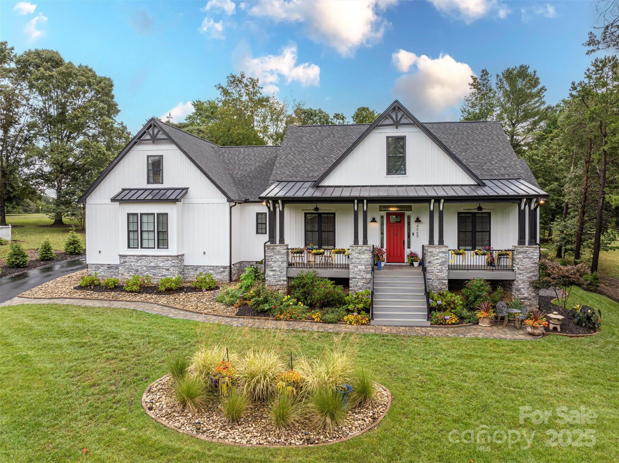 4065 Wandering Lane NE Hickory NC 28601