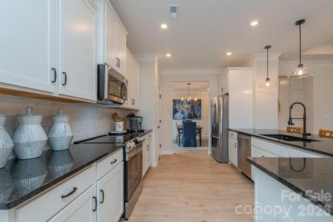 6222 Acacia Place Midland NC 28107