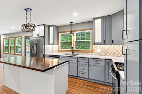 3781 S 226 Highway Bakersville NC 28705