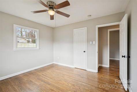 1126 Old Us 70 Highway W Black Mountain NC 28711