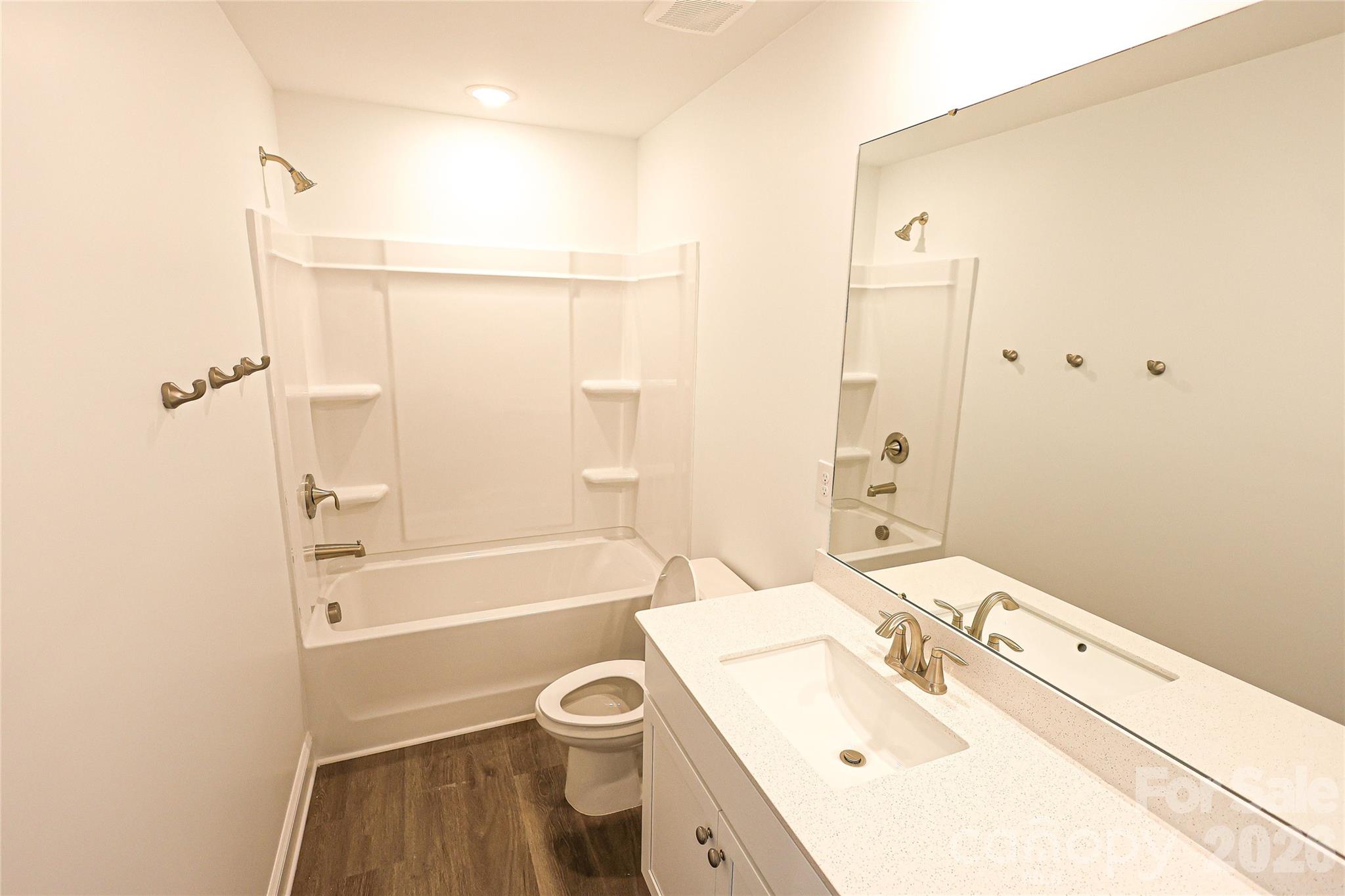 5015 Twin River Drive Denver NC 28037