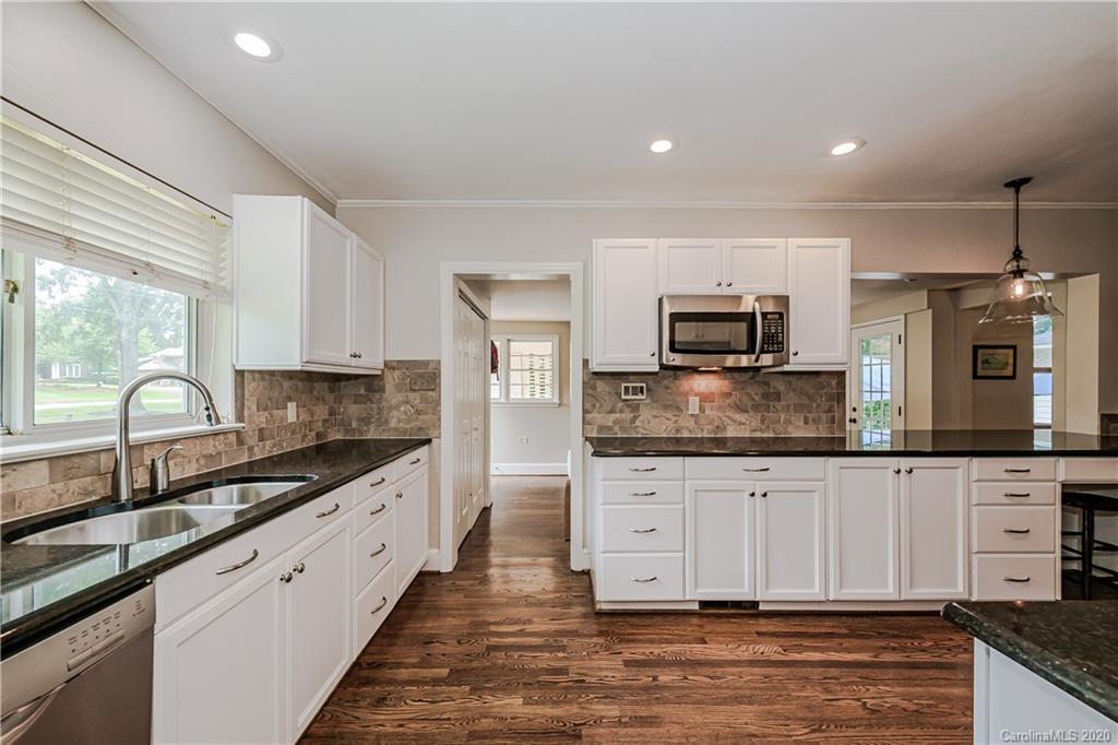 2518 Danbury Street Charlotte NC 28211