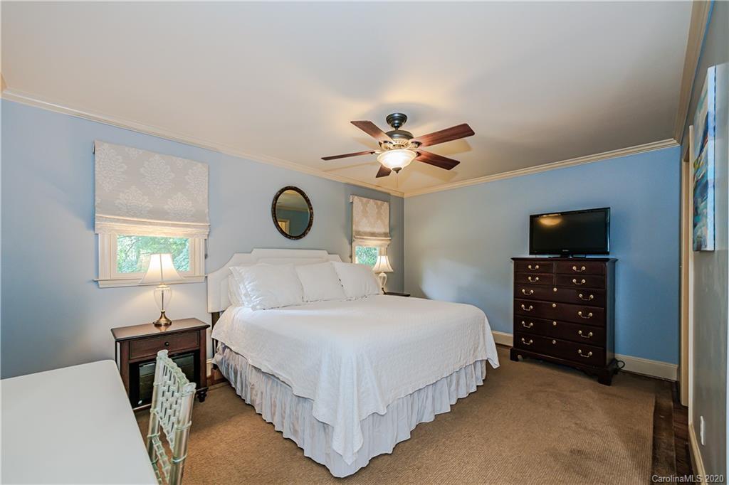 2518 Danbury Street Charlotte NC 28211