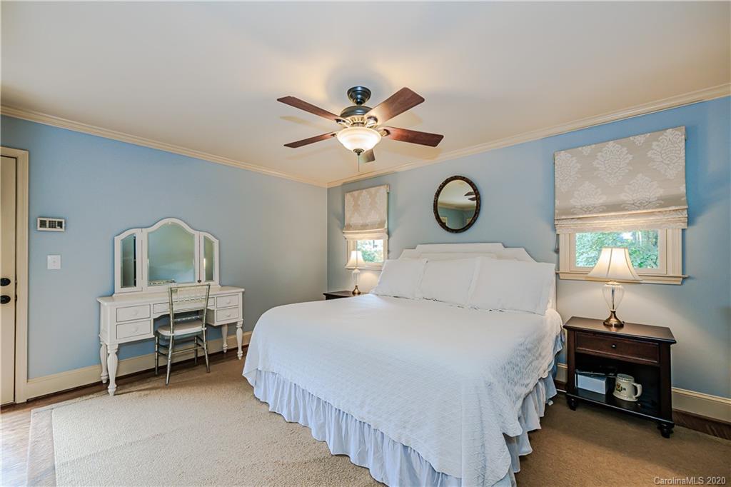 2518 Danbury Street Charlotte NC 28211