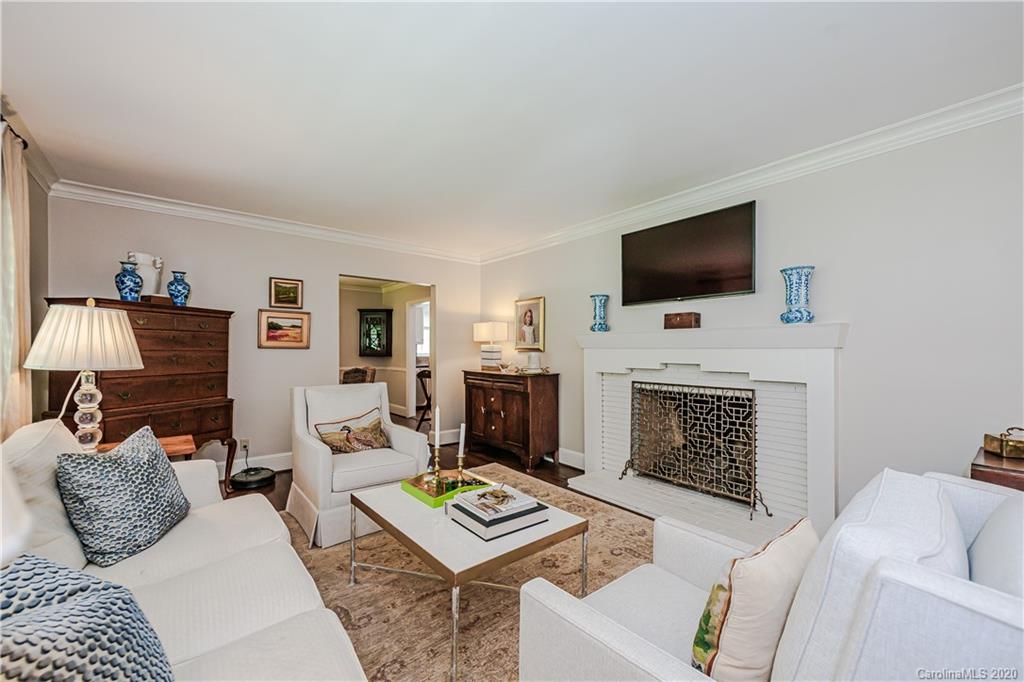 2518 Danbury Street Charlotte NC 28211