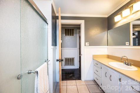 2984 Lutz Boulevard Newton NC 28658