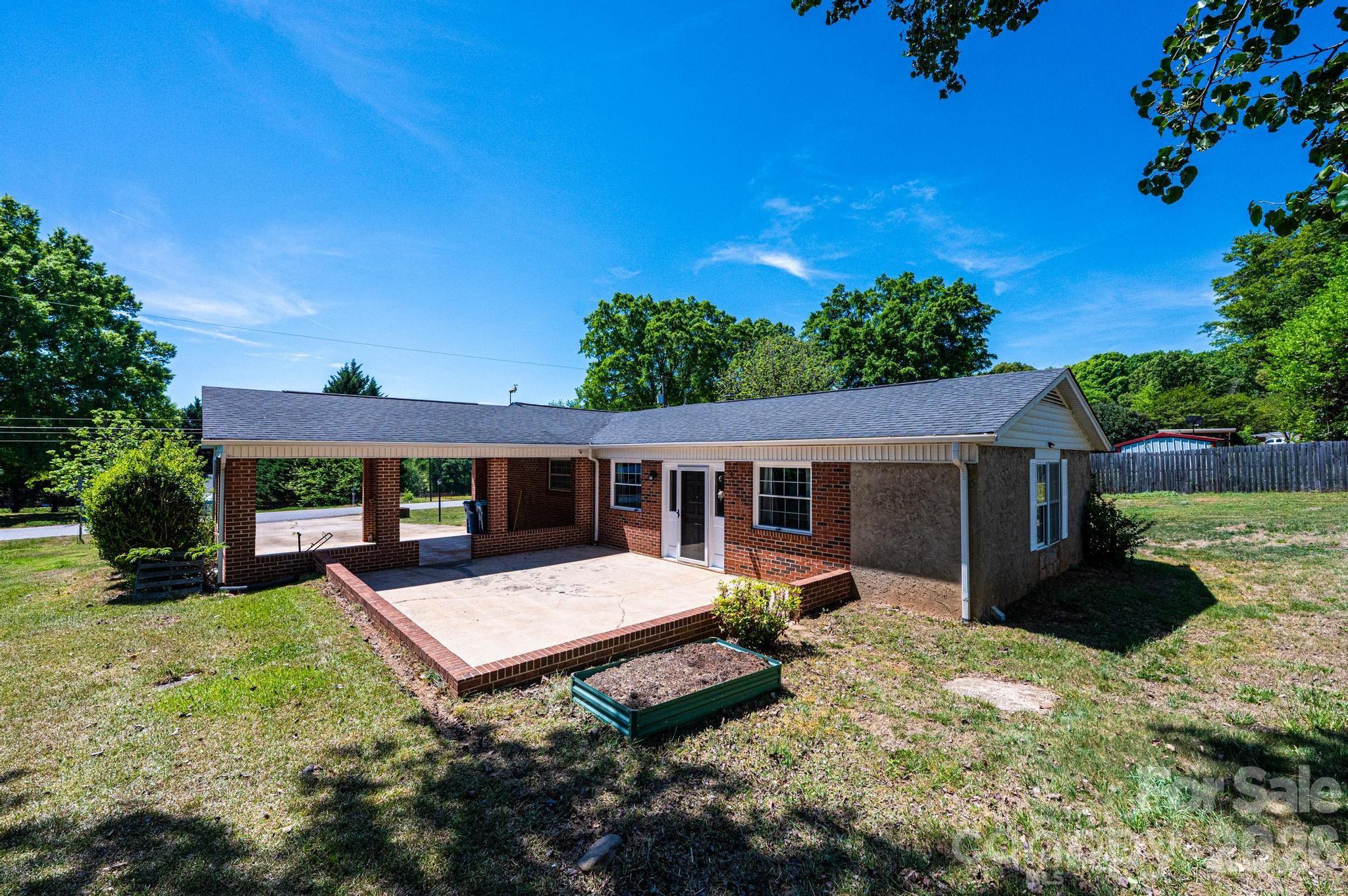 2984 Lutz Boulevard Newton NC 28658