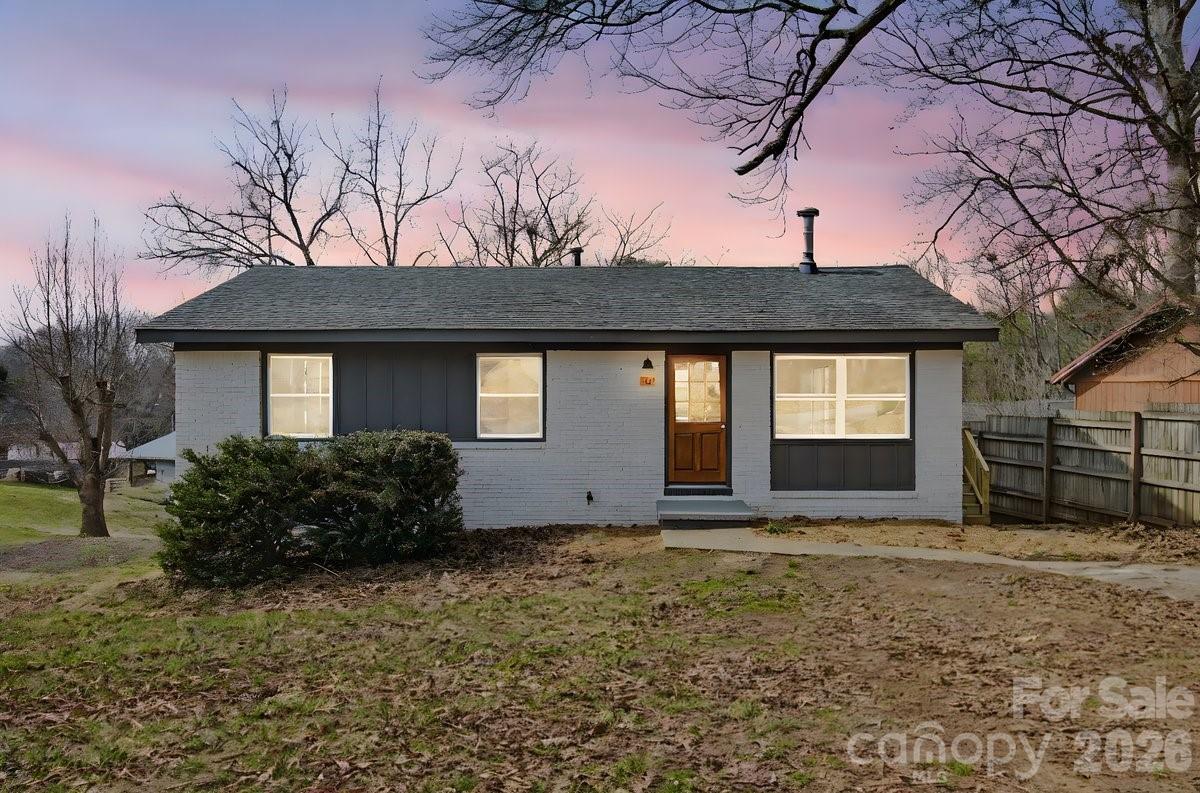 40 Evelake Drive Asheville NC 28806