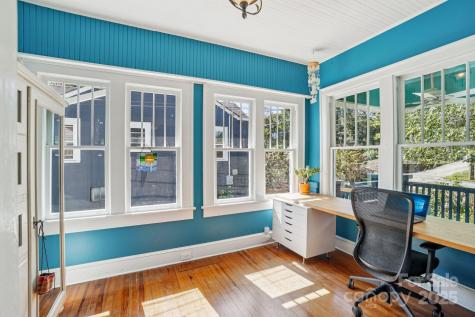 31 Oakwood Street Asheville NC 28806