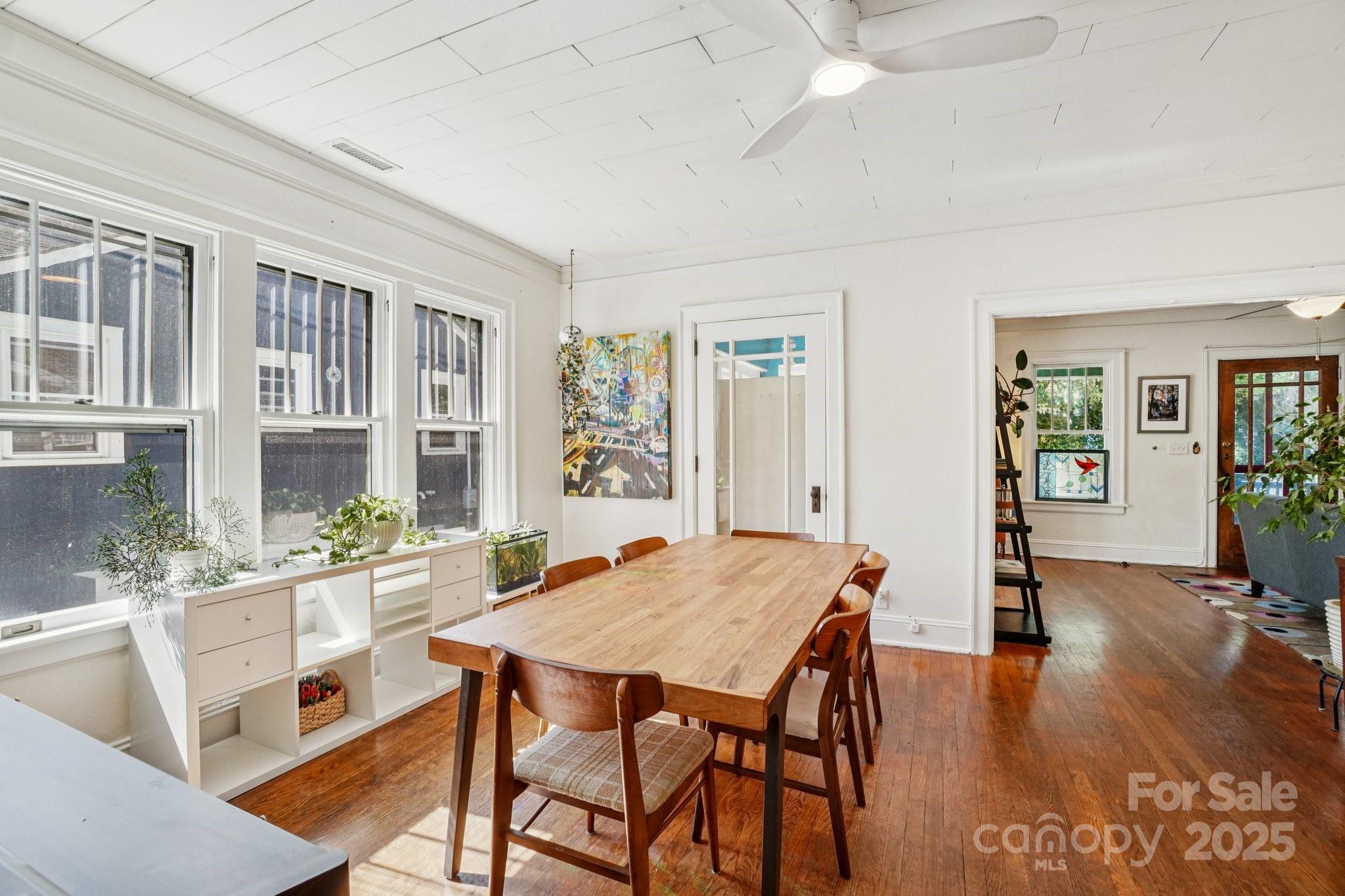 31 Oakwood Street Asheville NC 28806