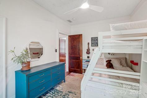 31 Oakwood Street Asheville NC 28806