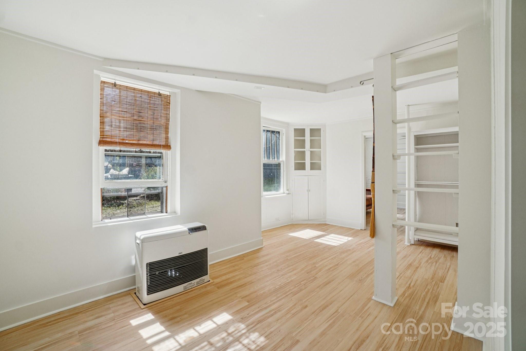 31 Oakwood Street Asheville NC 28806