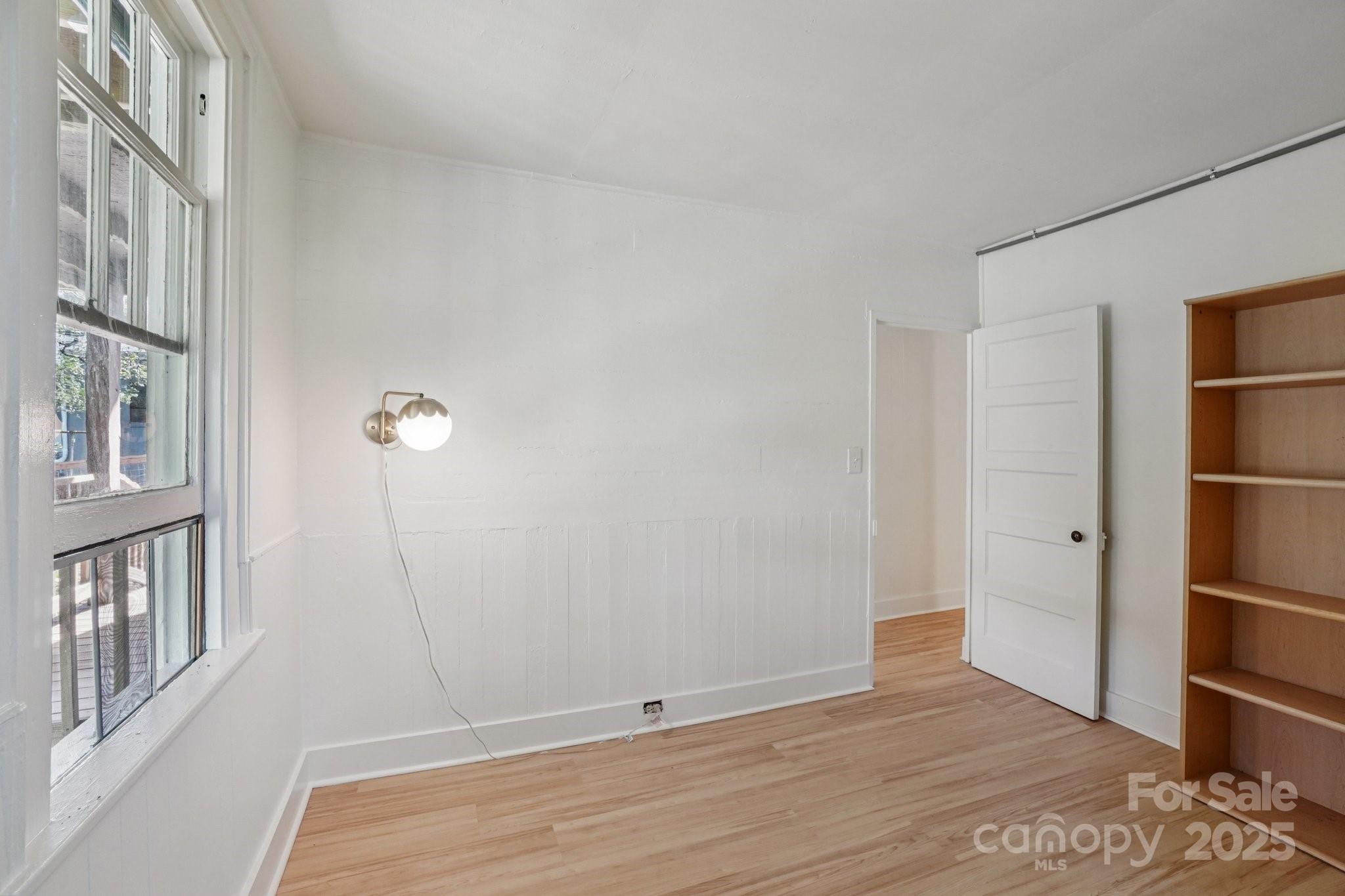 31 Oakwood Street Asheville NC 28806