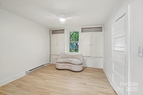 31 Oakwood Street Asheville NC 28806