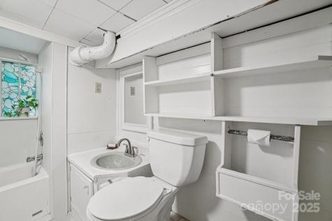 31 Oakwood Street Asheville NC 28806