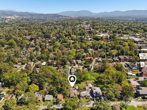 31 Oakwood Street Asheville NC 28806