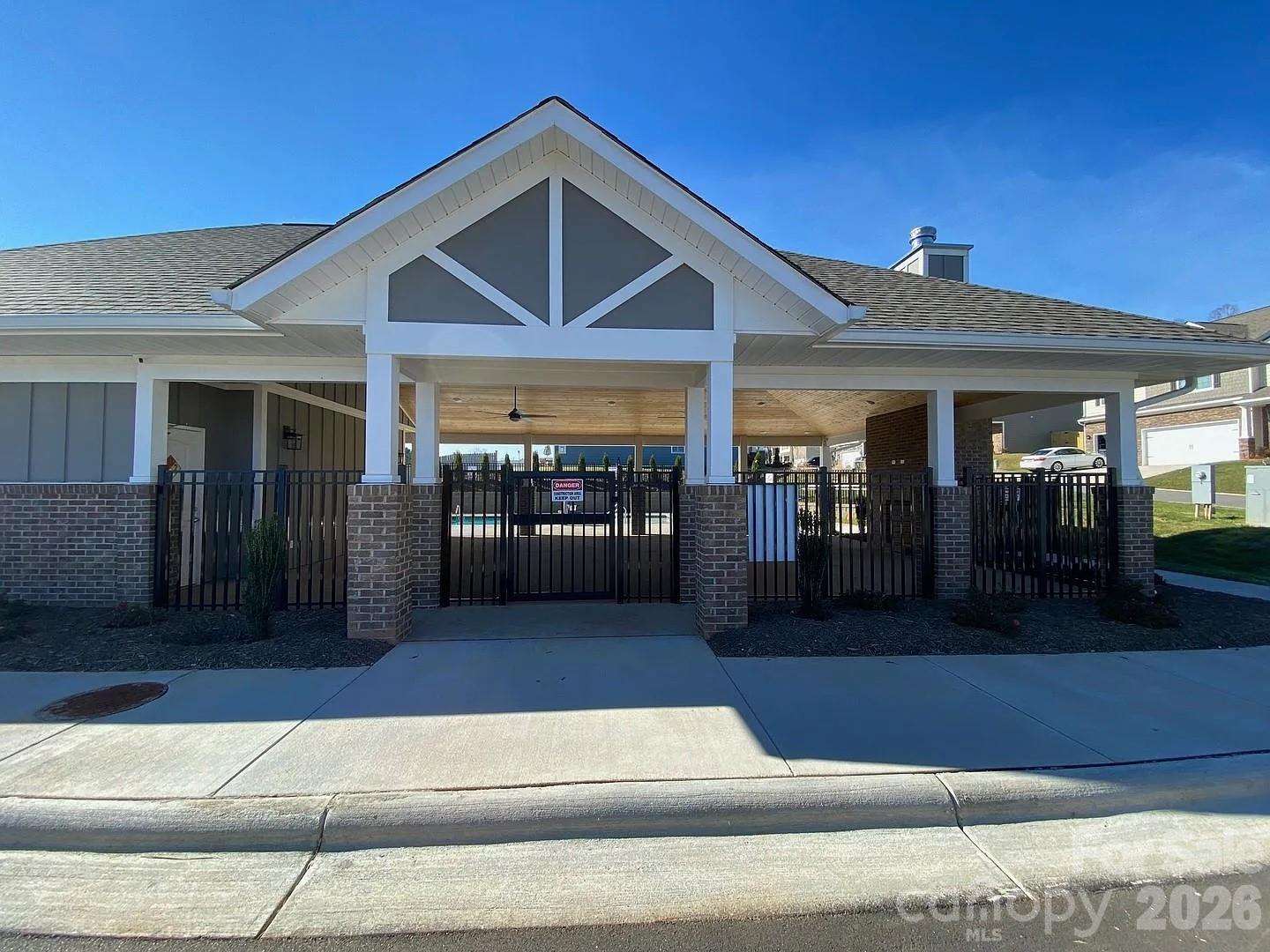 196 Marathon Lane Candler NC 28715