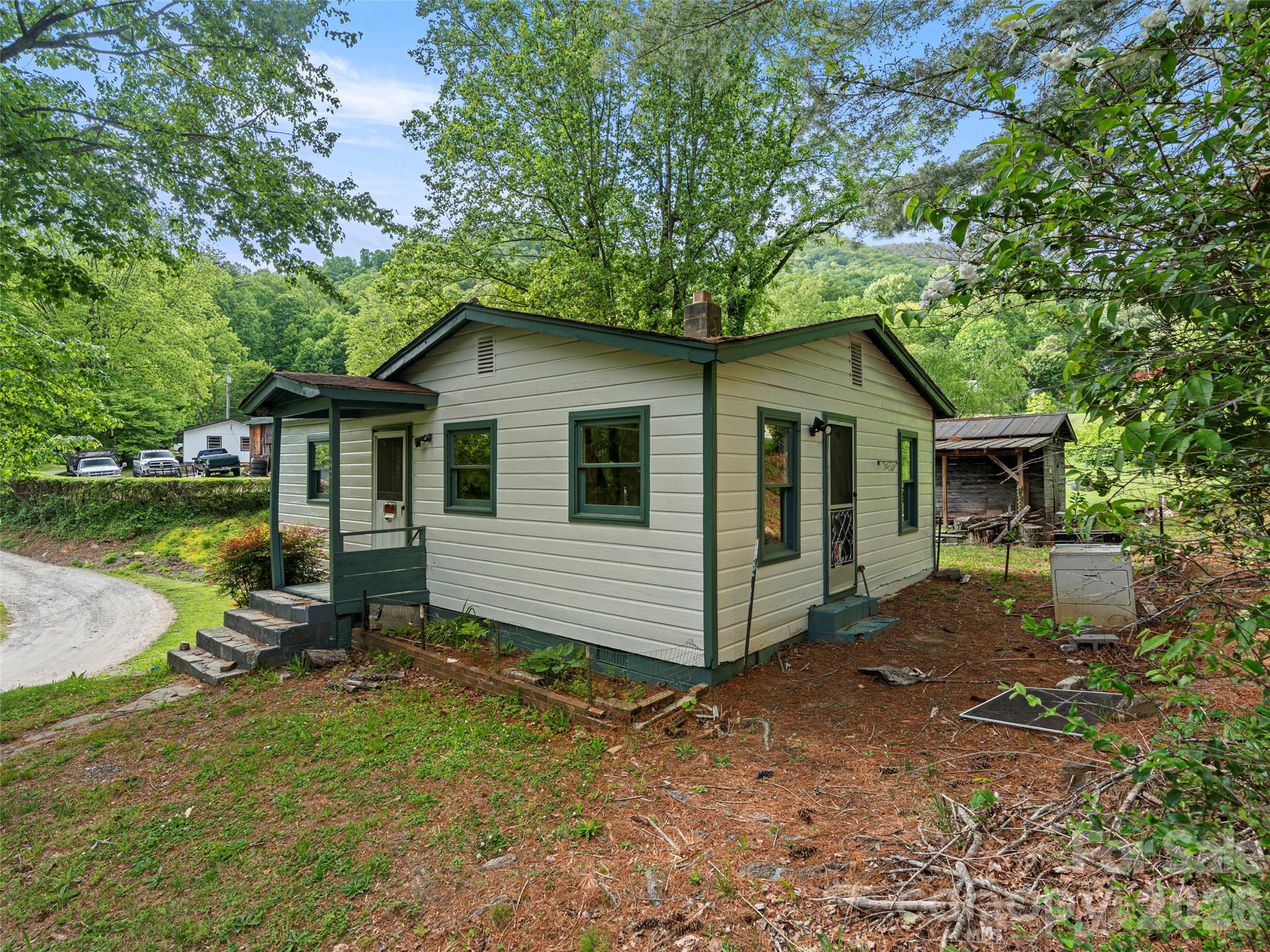 1669 Fisher Creek Road Sylva NC 28779
