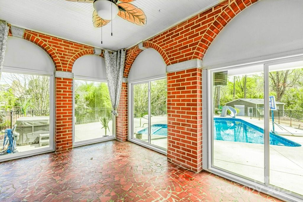 300 Morgan Street Marion NC 28752