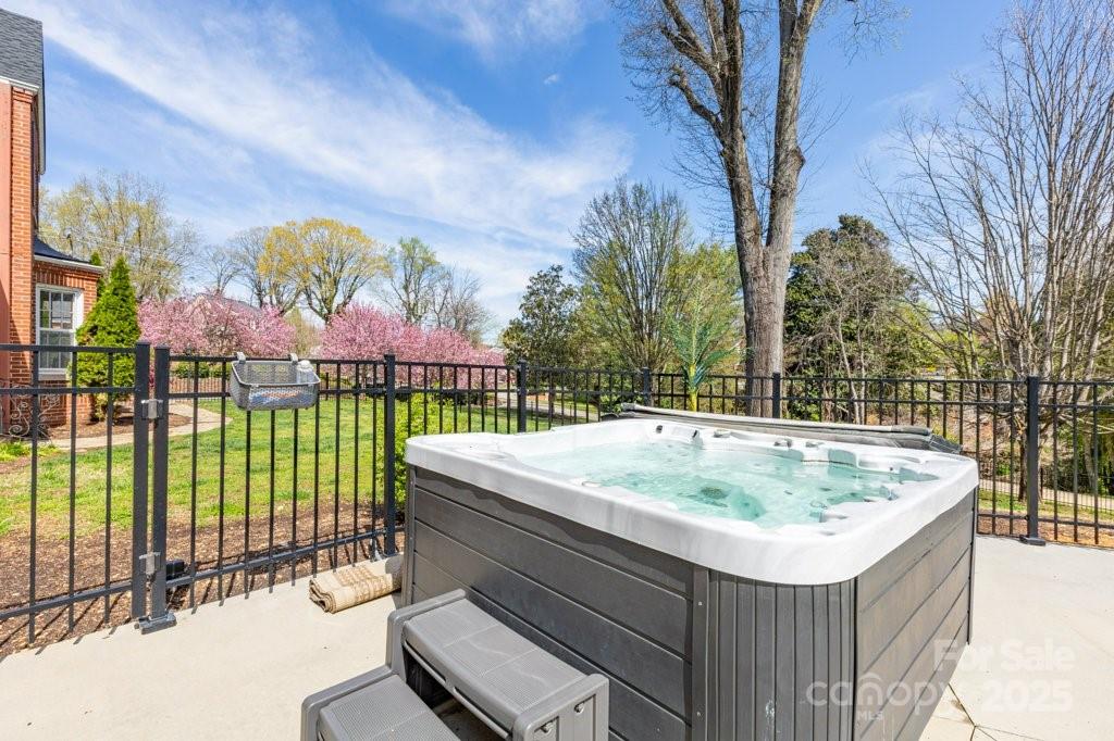 300 Morgan Street Marion NC 28752