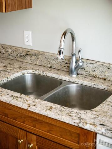88 Star Point Drive Hendersonville NC 28792