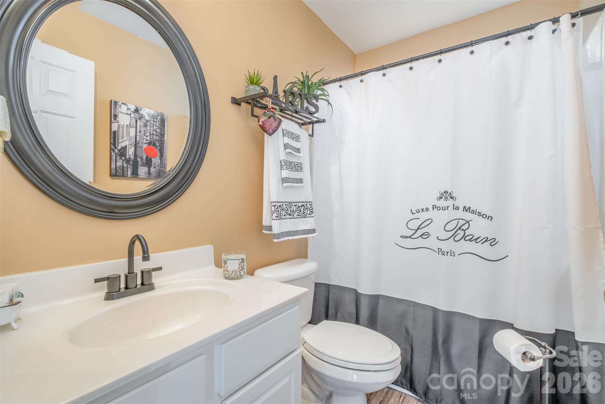 6859 Lakecrest Court Denver NC 28037