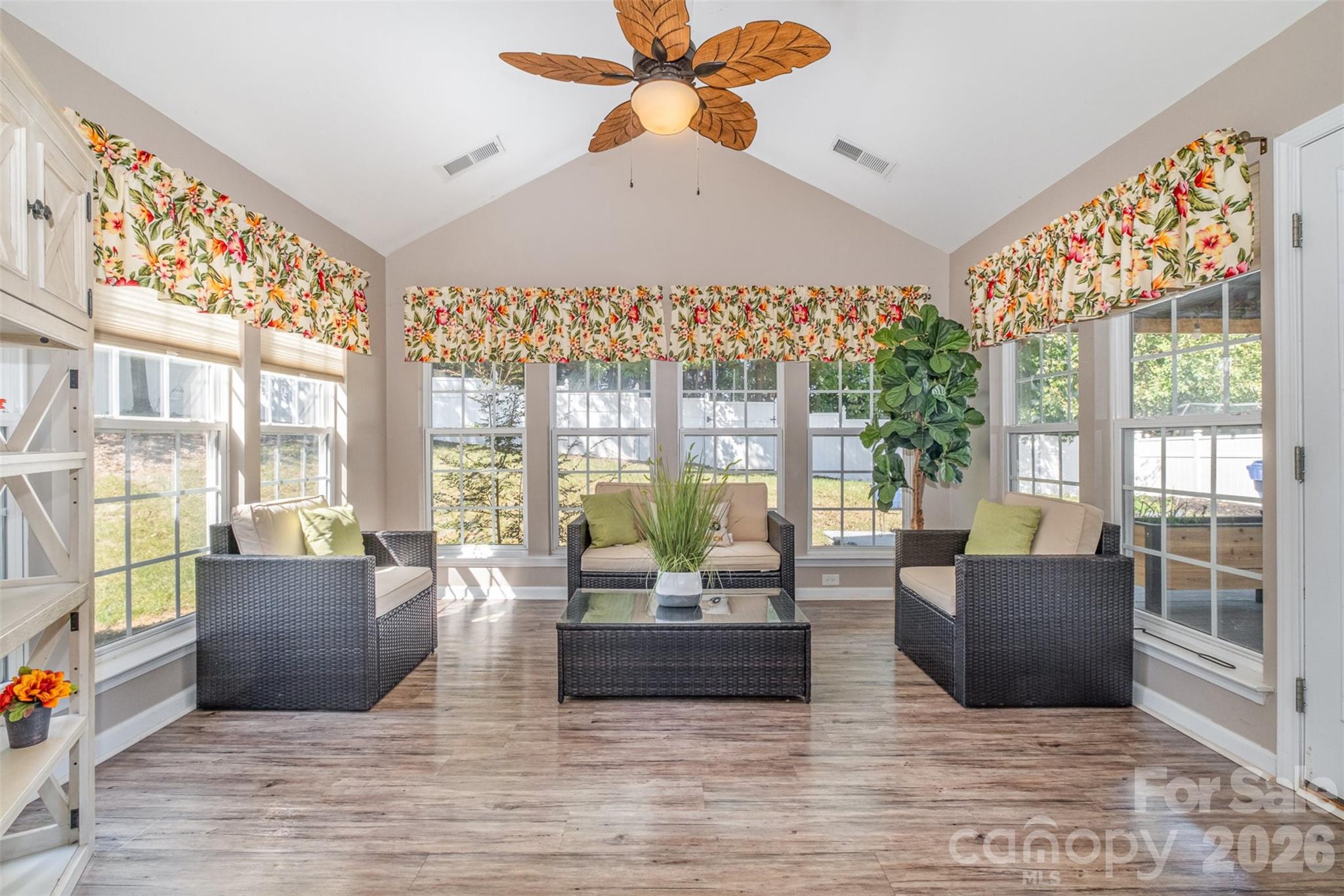 6859 Lakecrest Court Denver NC 28037