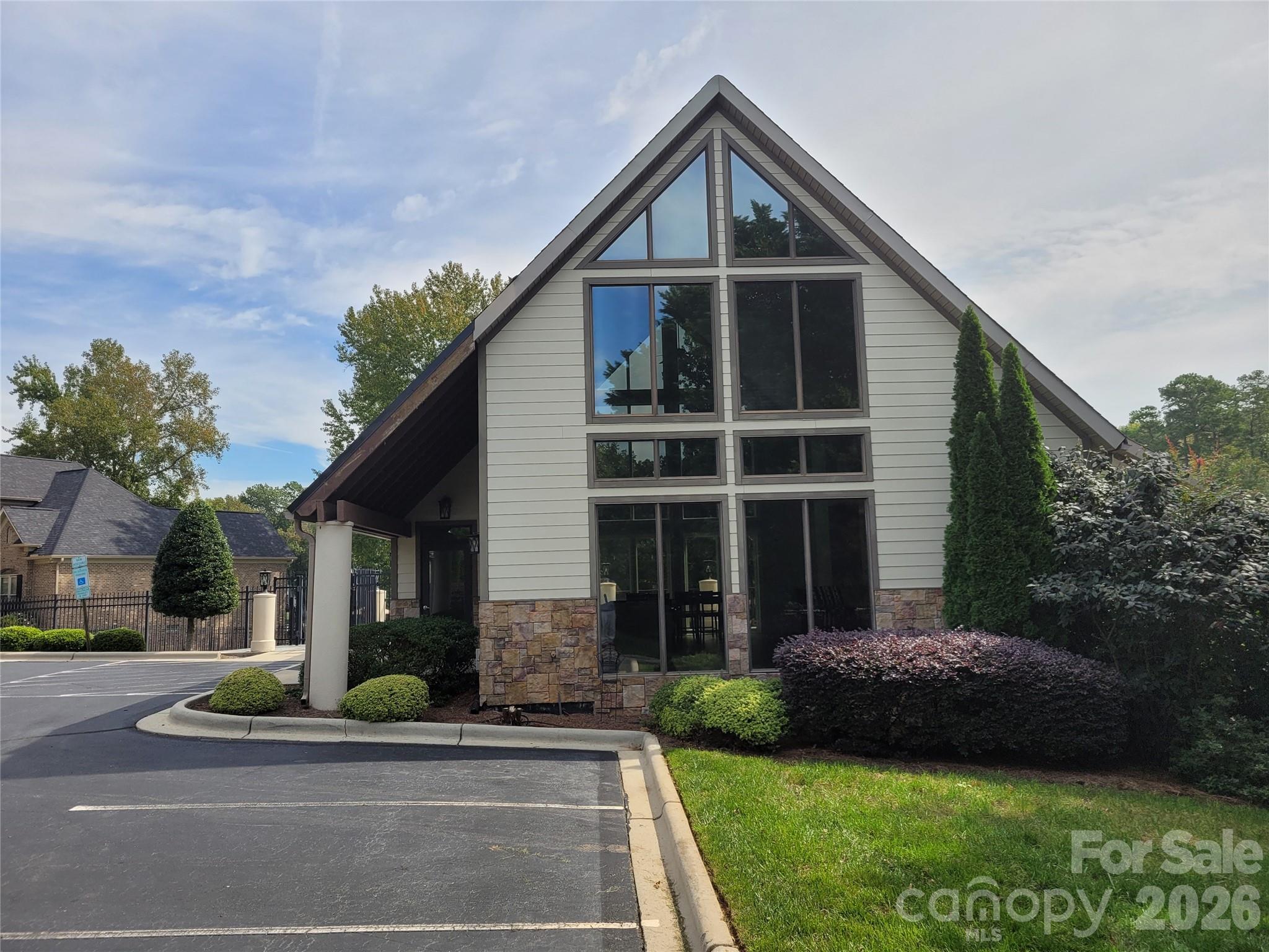 6859 Lakecrest Court Denver NC 28037